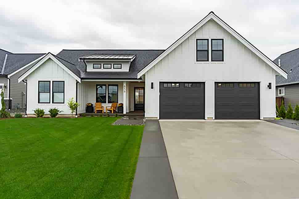 Contemporary, Farmhouse House Plan 40903 with 3 Beds, 2 Baths, 2 Car Garage Picture 3