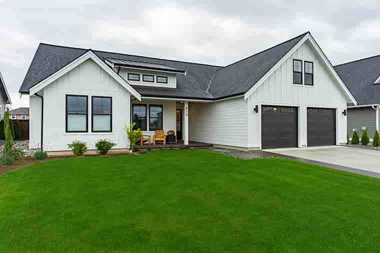 Contemporary, Farmhouse House Plan 40903 with 3 Beds, 2 Baths, 2 Car Garage Picture 5