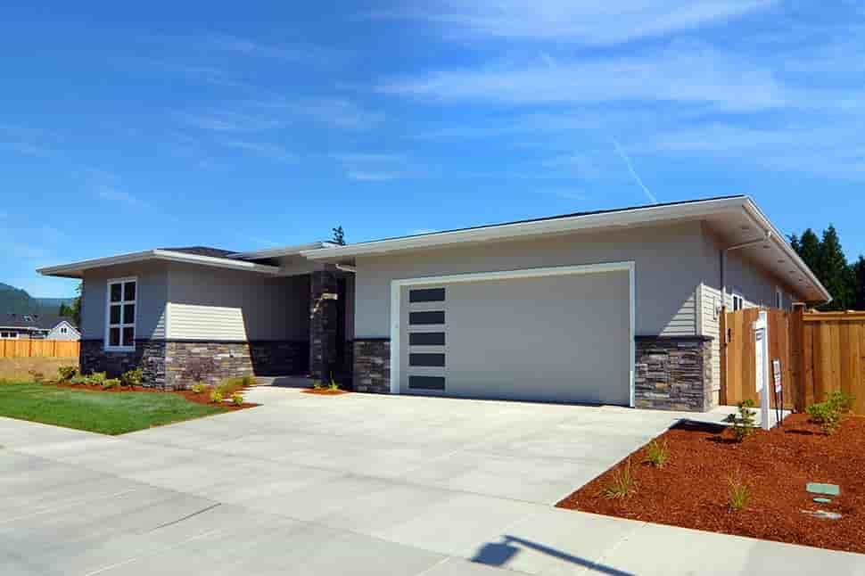 Modern, Prairie, Ranch House Plan 41389 with 3 Beds, 2 Baths, 2 Car Garage Picture 4