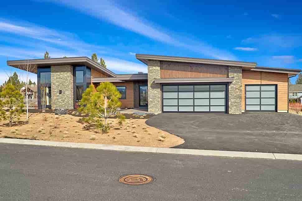 Contemporary, Modern House Plan 43329 with 3 Beds, 4 Baths, 3 Car Garage Picture 2