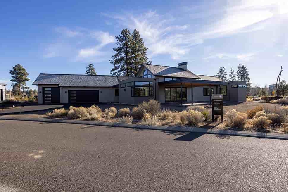 Contemporary, Modern, Ranch House Plan 43342 with 3 Beds, 4 Baths, 3 Car Garage Picture 4