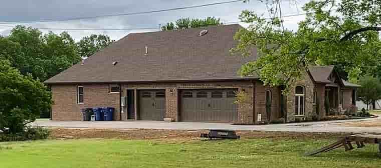 Country, Craftsman, Ranch House Plan 51646 with 3 Beds, 3 Baths, 3 Car Garage Picture 5