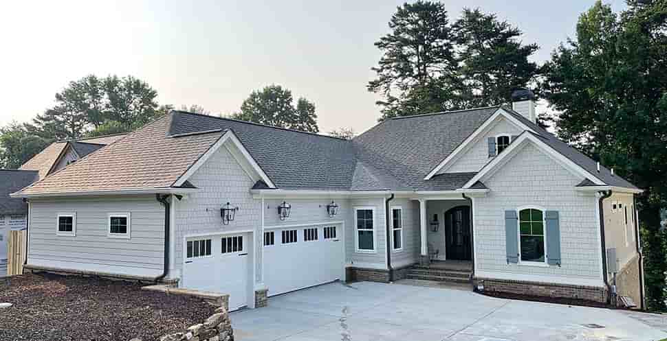 Craftsman, Farmhouse House Plan 52031 with 4 Beds, 4 Baths, 3 Car Garage Picture 3