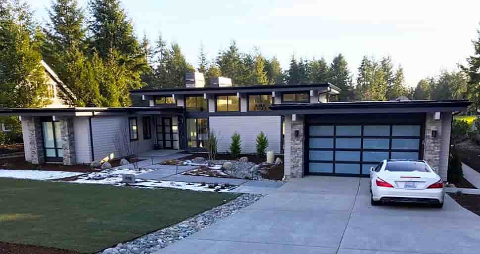 Contemporary, Modern House Plan 81203 with 3 Beds, 3 Baths, 2 Car Garage Picture 4