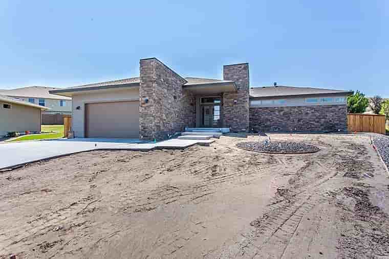 Contemporary, Modern, Prairie House Plan 81298 with 3 Beds, 3 Baths, 2 Car Garage Picture 5