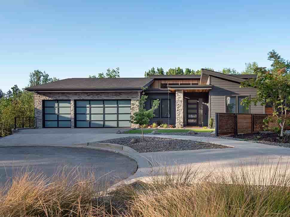 Contemporary, Ranch House Plan 83507 with 3 Beds, 3 Baths, 3 Car Garage Picture 2