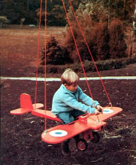 504161 - Swinging Airplane