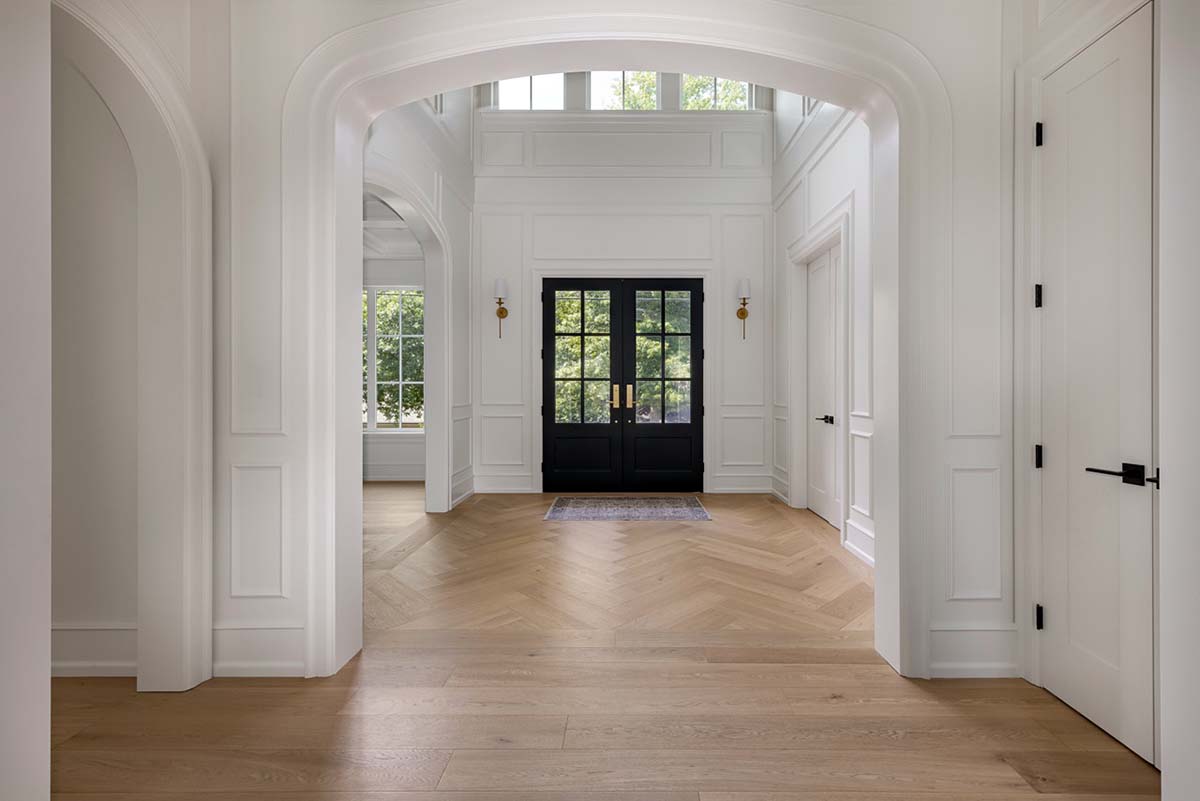 Contemporary, Farmhouse Plan with 3763 Sq. Ft., 4 Bedrooms, 4 Bathrooms, 2 Car Garage Picture 11