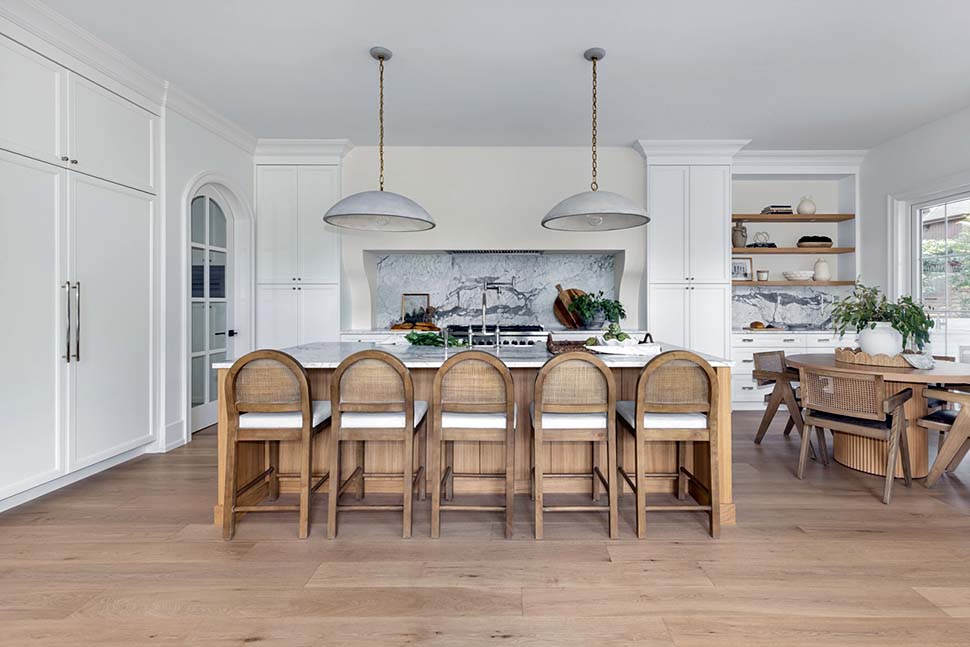 Contemporary, Farmhouse Plan with 3763 Sq. Ft., 4 Bedrooms, 4 Bathrooms, 2 Car Garage Picture 18