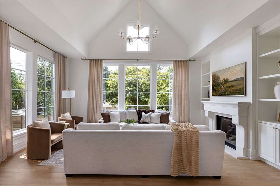 Contemporary, Farmhouse Plan with 3763 Sq. Ft., 4 Bedrooms, 4 Bathrooms, 2 Car Garage Picture 21