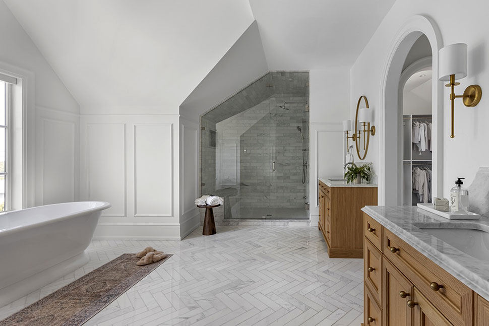 Contemporary, Farmhouse Plan with 3763 Sq. Ft., 4 Bedrooms, 4 Bathrooms, 2 Car Garage Picture 35