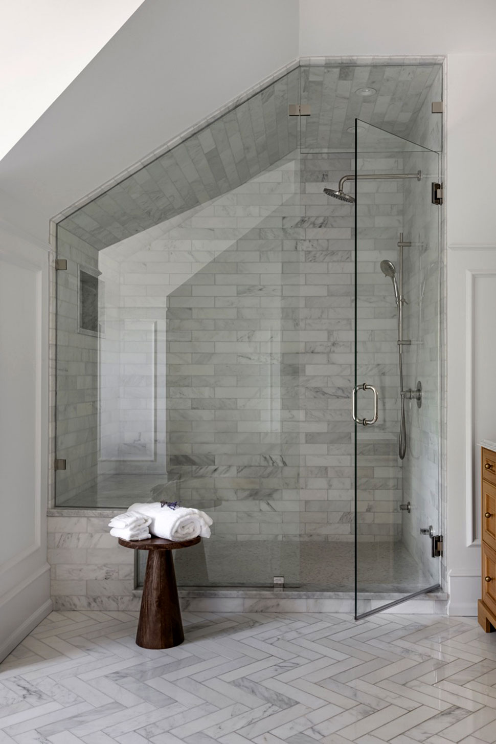 Contemporary, Farmhouse Plan with 3763 Sq. Ft., 4 Bedrooms, 4 Bathrooms, 2 Car Garage Picture 38