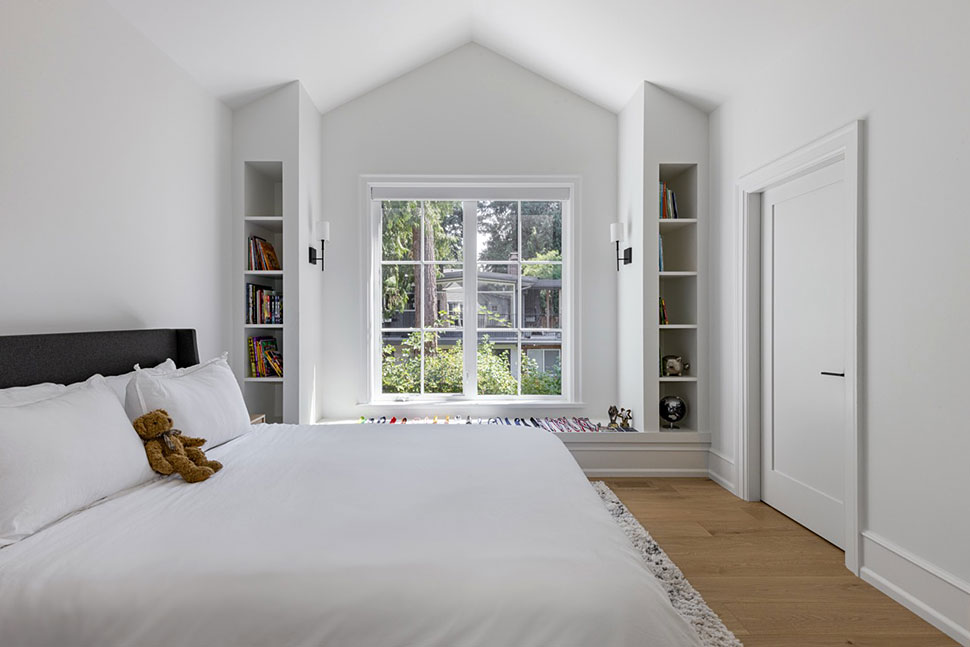 Contemporary, Farmhouse Plan with 3763 Sq. Ft., 4 Bedrooms, 4 Bathrooms, 2 Car Garage Picture 40