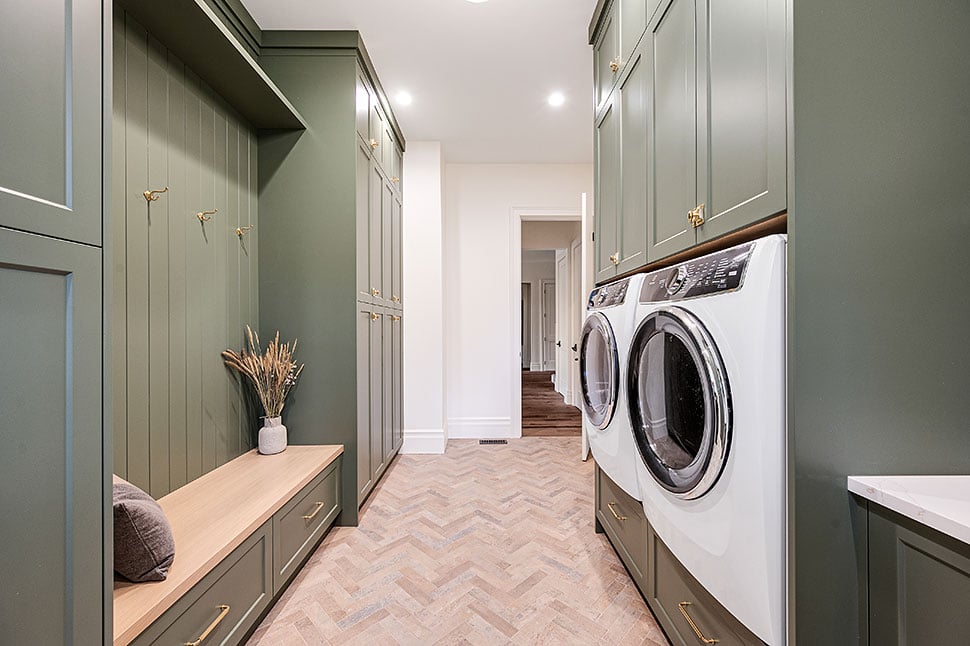 Contemporary, European, Farmhouse, Traditional Plan with 3402 Sq. Ft., 4 Bedrooms, 3 Bathrooms, 2 Car Garage Picture 38