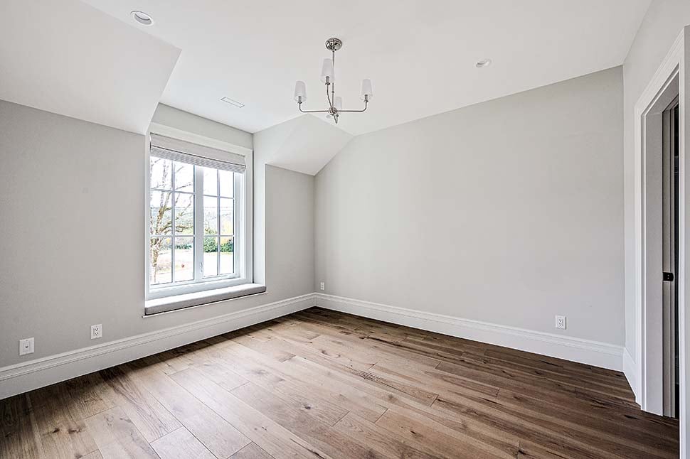 Contemporary, European, Farmhouse, Traditional Plan with 3402 Sq. Ft., 4 Bedrooms, 3 Bathrooms, 2 Car Garage Picture 45