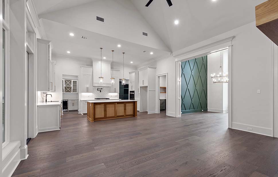 European, French Country Plan with 2915 Sq. Ft., 4 Bedrooms, 3 Bathrooms, 2 Car Garage Picture 12