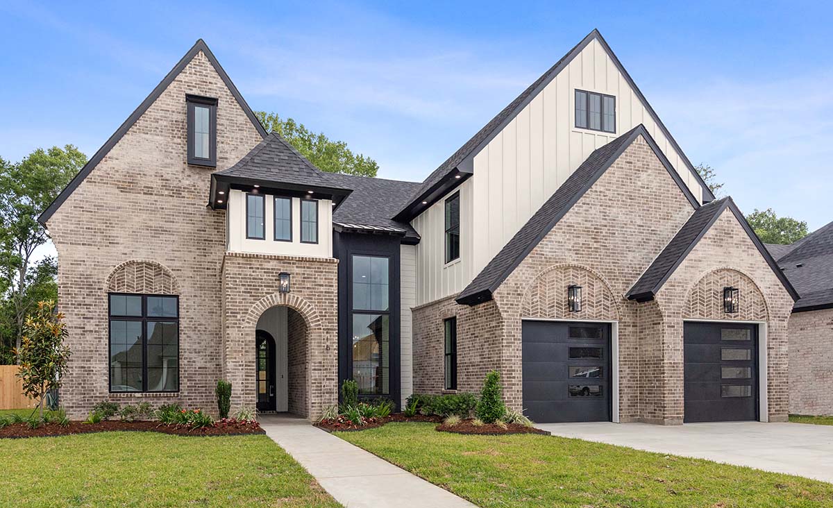 European, French Country Plan with 2915 Sq. Ft., 4 Bedrooms, 3 Bathrooms, 2 Car Garage Picture 13