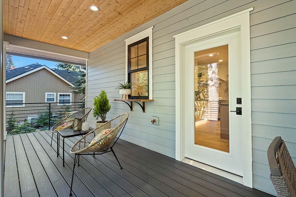 Coastal, Cottage, Craftsman Plan with 2475 Sq. Ft., 3 Bedrooms, 3 Bathrooms, 2 Car Garage Picture 15