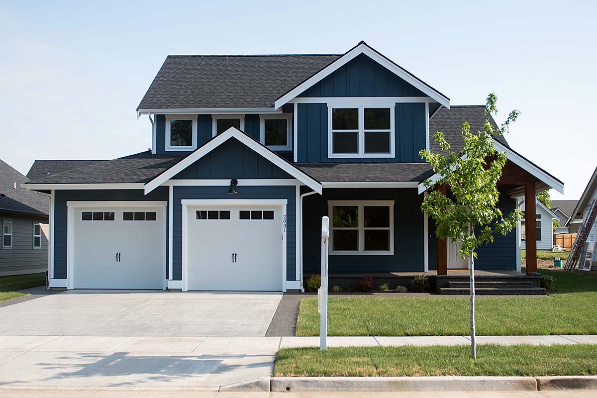 Craftsman, Traditional Plan with 2496 Sq. Ft., 3 Bedrooms, 3 Bathrooms, 2 Car Garage Elevation