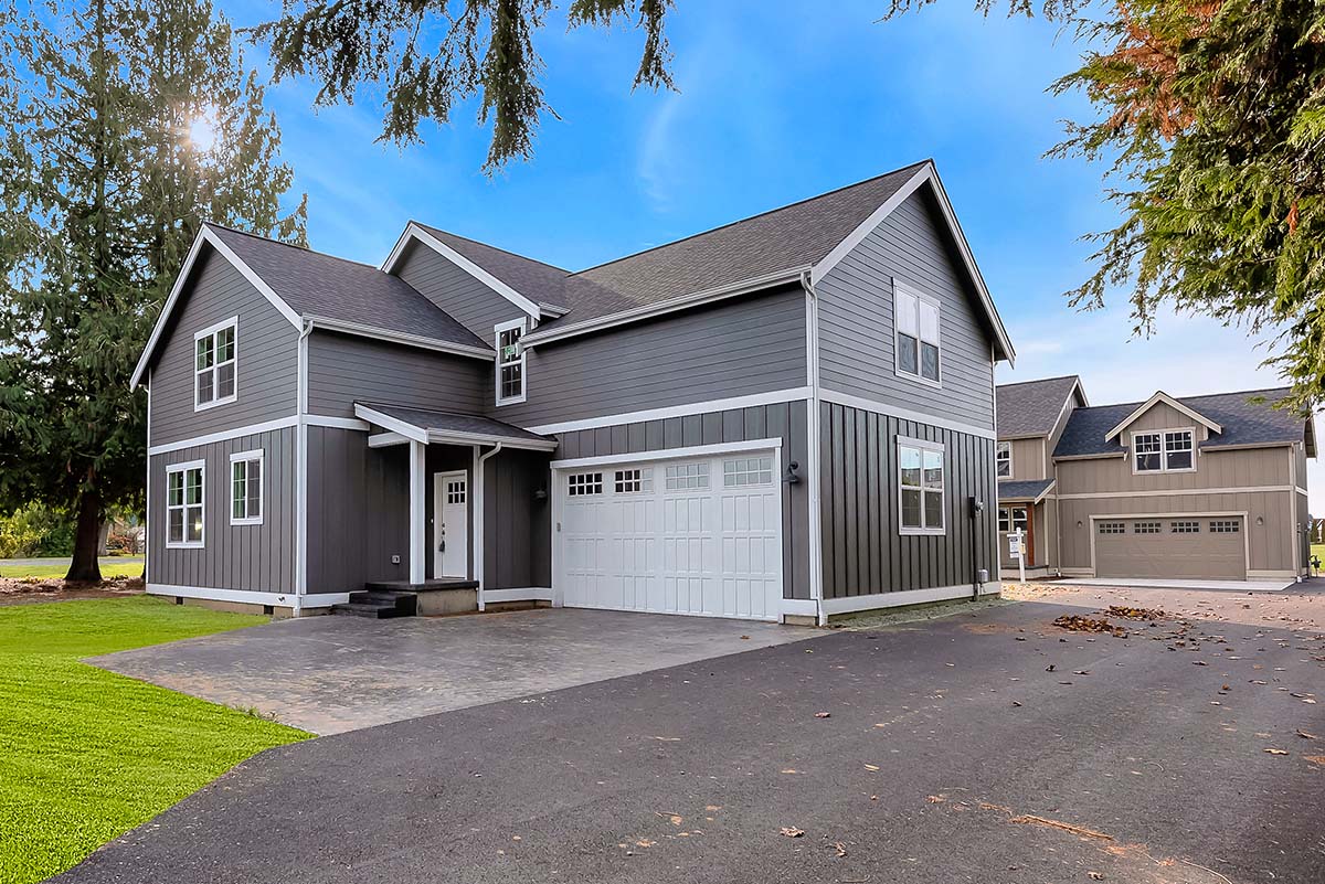 Contemporary, Farmhouse Plan with 2224 Sq. Ft., 4 Bedrooms, 3 Bathrooms, 2 Car Garage Picture 2