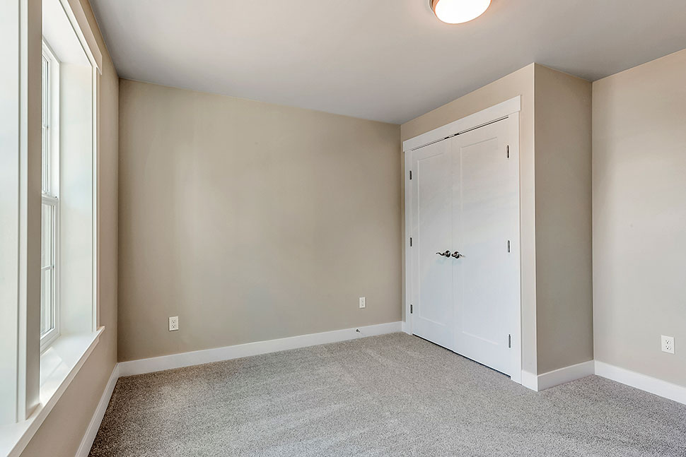 Contemporary, Farmhouse Plan with 2224 Sq. Ft., 4 Bedrooms, 3 Bathrooms, 2 Car Garage Picture 21