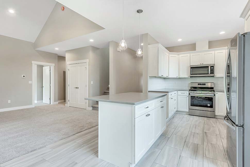 Contemporary, Farmhouse Plan with 2224 Sq. Ft., 4 Bedrooms, 3 Bathrooms, 2 Car Garage Picture 7