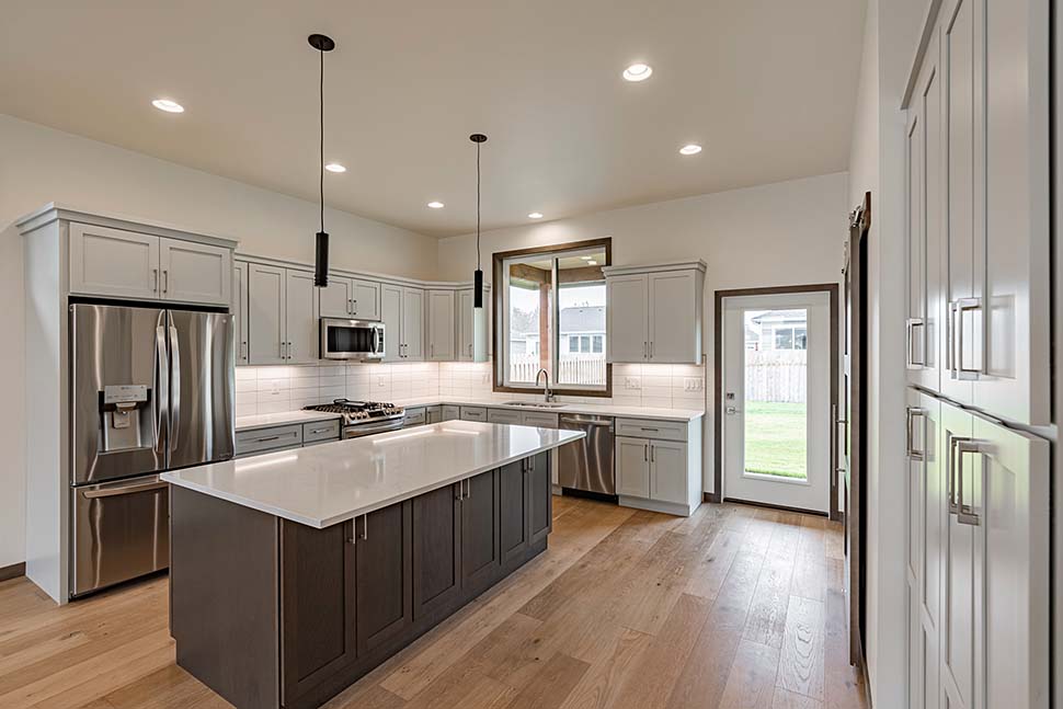 Contemporary Plan with 2034 Sq. Ft., 3 Bedrooms, 3 Bathrooms, 2 Car Garage Picture 17