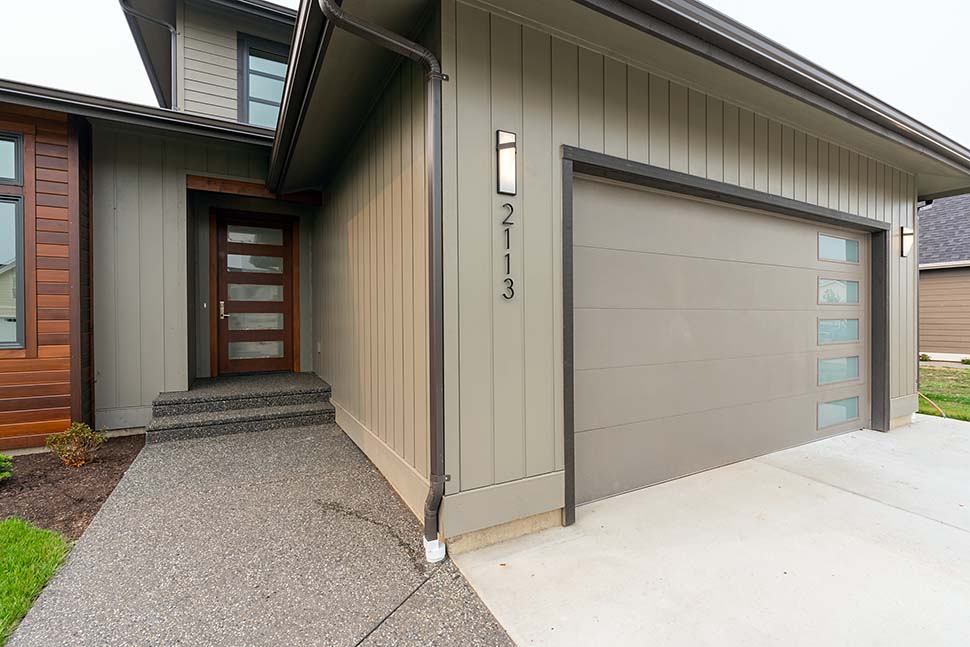 Contemporary Plan with 2034 Sq. Ft., 3 Bedrooms, 3 Bathrooms, 2 Car Garage Picture 5