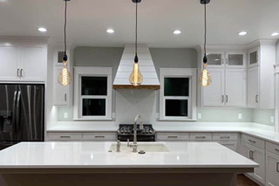 Craftsman, European, Traditional Plan with 2335 Sq. Ft., 3 Bedrooms, 3 Bathrooms, 2 Car Garage Picture 13