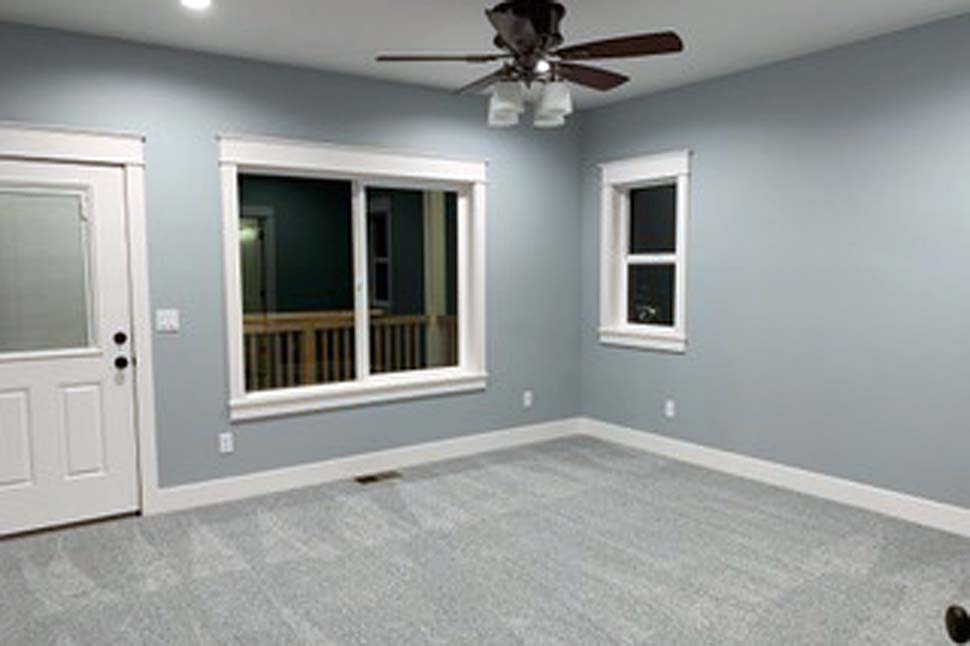 Craftsman, European, Traditional Plan with 2335 Sq. Ft., 3 Bedrooms, 3 Bathrooms, 2 Car Garage Picture 14