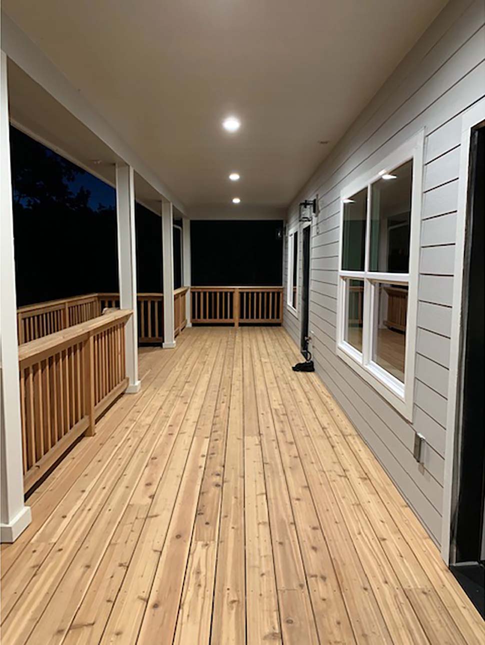 Craftsman, European, Traditional Plan with 2335 Sq. Ft., 3 Bedrooms, 3 Bathrooms, 2 Car Garage Picture 18