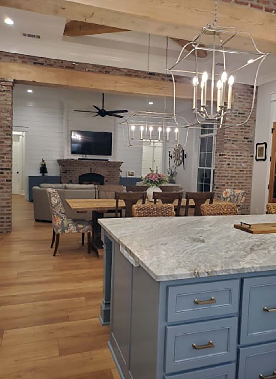 Country, Farmhouse, New American, Southern Plan with 2514 Sq. Ft., 4 Bedrooms, 4 Bathrooms, 3 Car Garage Picture 16