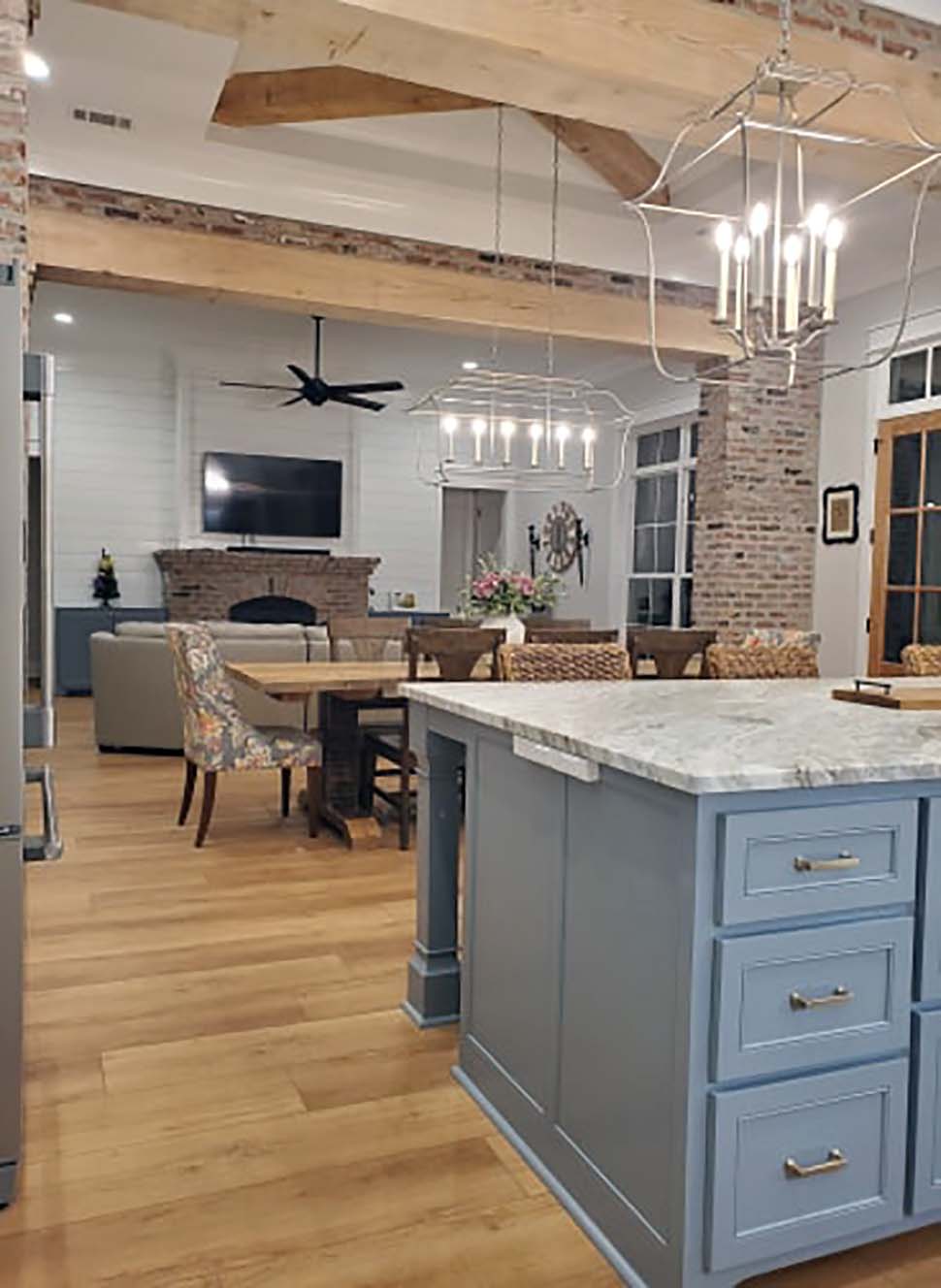 Country, Farmhouse, New American, Southern Plan with 2514 Sq. Ft., 4 Bedrooms, 4 Bathrooms, 3 Car Garage Picture 17