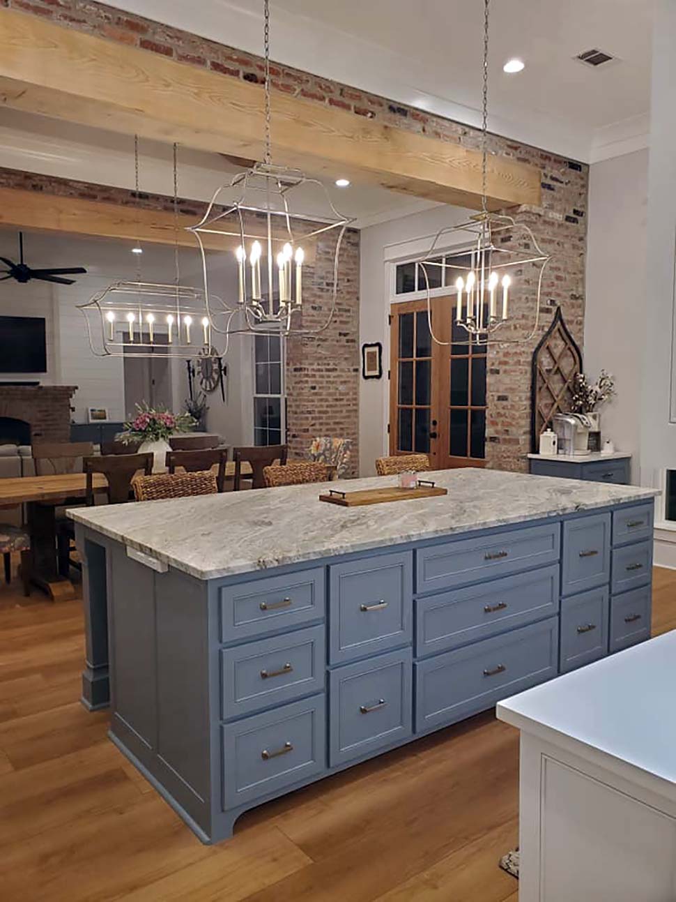 Country, Farmhouse, New American, Southern Plan with 2514 Sq. Ft., 4 Bedrooms, 4 Bathrooms, 3 Car Garage Picture 19