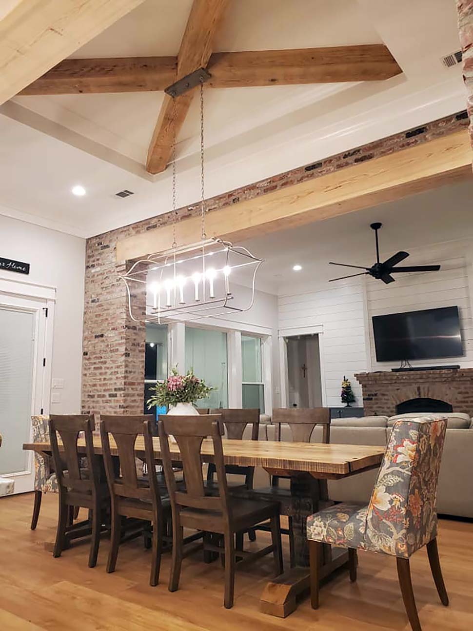 Country, Farmhouse, New American, Southern Plan with 2514 Sq. Ft., 4 Bedrooms, 4 Bathrooms, 3 Car Garage Picture 7