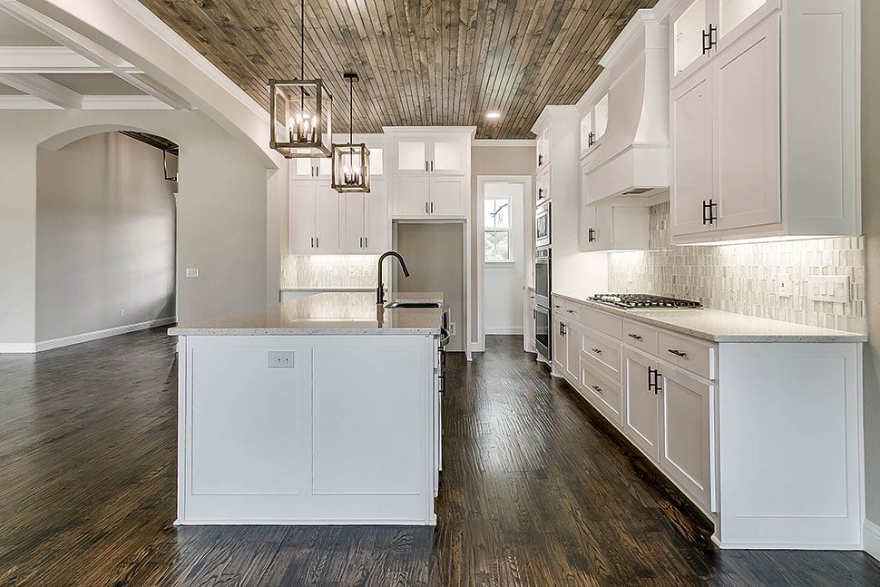 Country, Farmhouse Plan with 2546 Sq. Ft., 4 Bedrooms, 3 Bathrooms, 3 Car Garage Picture 20