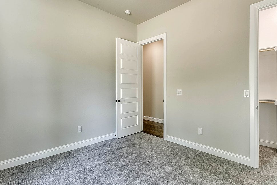 Country, Farmhouse Plan with 2546 Sq. Ft., 4 Bedrooms, 3 Bathrooms, 3 Car Garage Picture 36