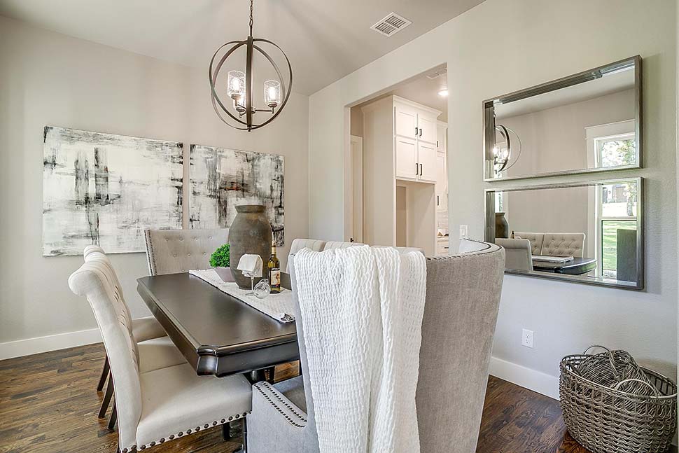 Acadian, Southern Plan with 2979 Sq. Ft., 4 Bedrooms, 3 Bathrooms, 3 Car Garage Picture 14