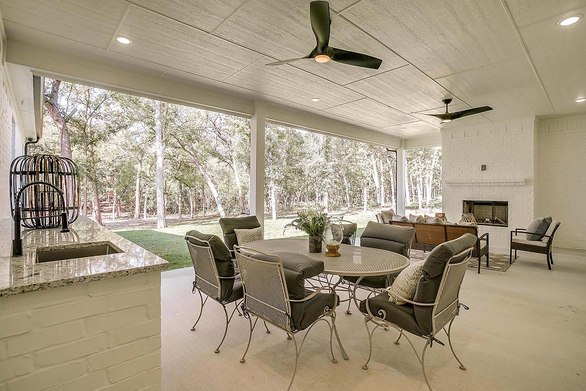 Acadian, Southern Plan with 2979 Sq. Ft., 4 Bedrooms, 3 Bathrooms, 3 Car Garage Picture 42