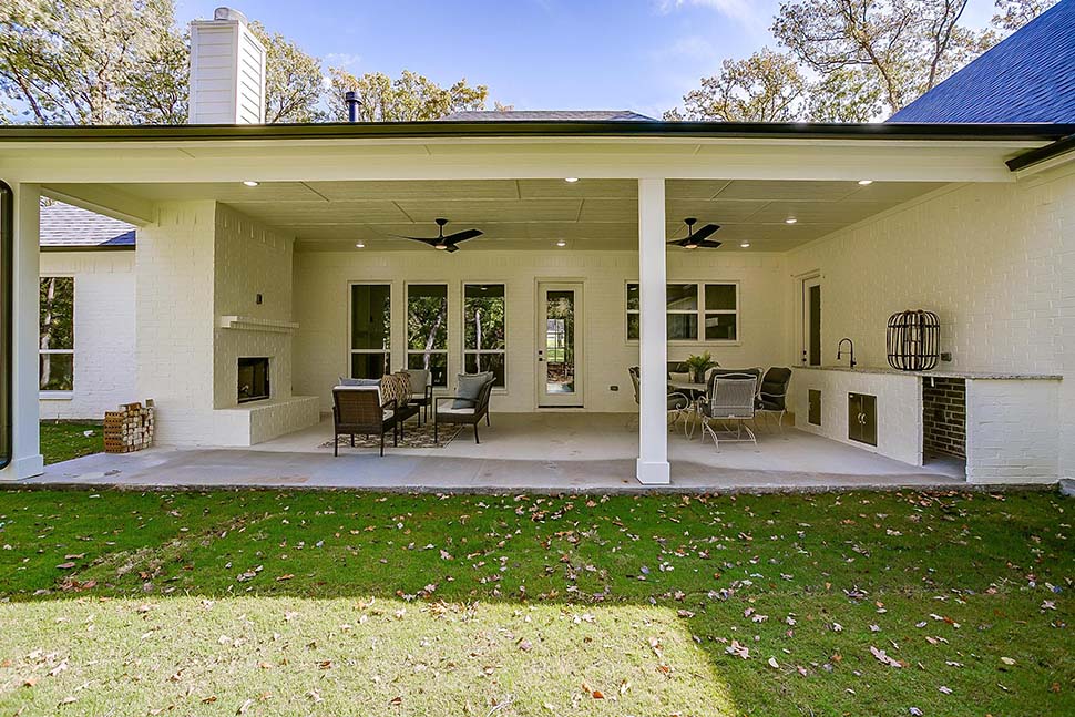 Acadian, Southern Plan with 2979 Sq. Ft., 4 Bedrooms, 3 Bathrooms, 3 Car Garage Picture 44