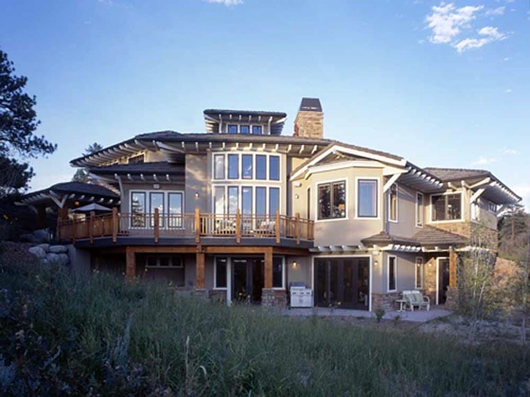 Craftsman, Prairie Style, Southwest Plan with 5876 Sq. Ft., 5 Bedrooms, 7 Bathrooms, 3 Car Garage Rear Elevation