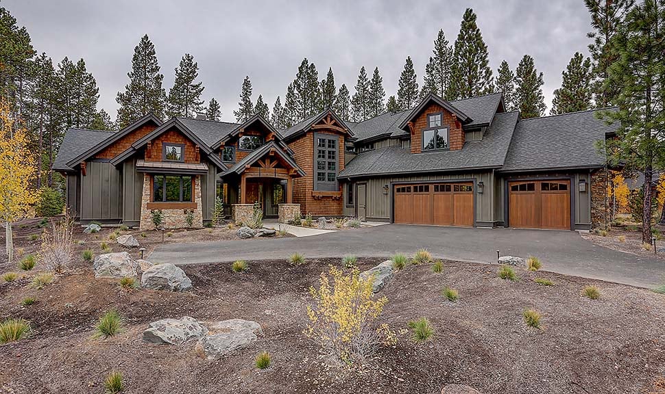 Country, Craftsman Plan with 4412 Sq. Ft., 5 Bedrooms, 6 Bathrooms, 3 Car Garage Elevation