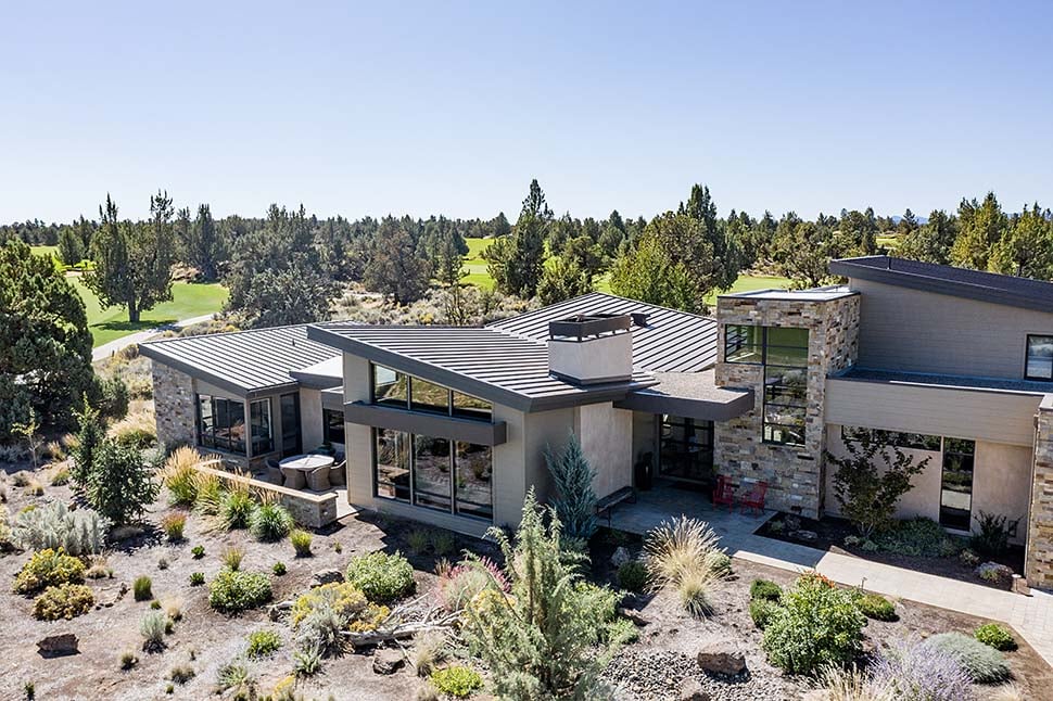 Contemporary, Modern Plan with 4682 Sq. Ft., 4 Bedrooms, 6 Bathrooms, 3 Car Garage Picture 5