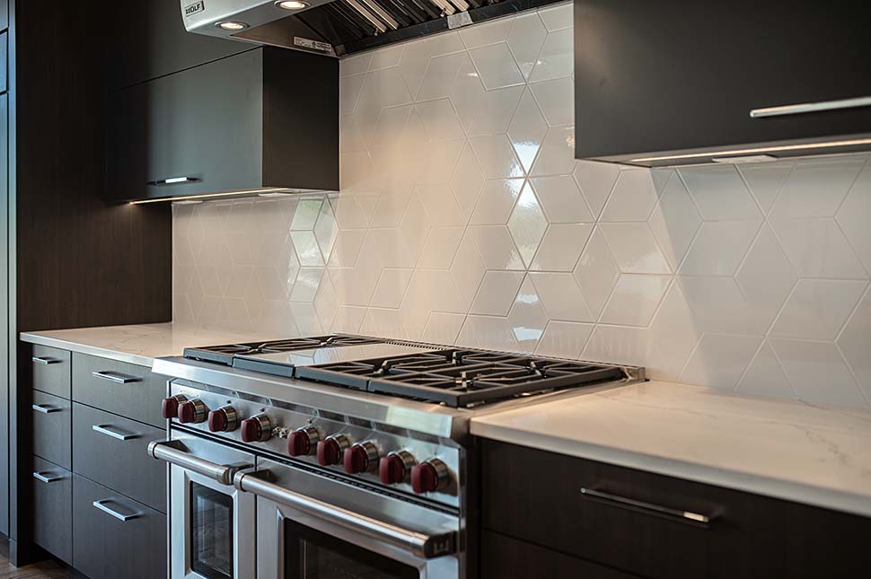 Contemporary, Modern Plan with 4169 Sq. Ft., 4 Bedrooms, 5 Bathrooms, 3 Car Garage Picture 18