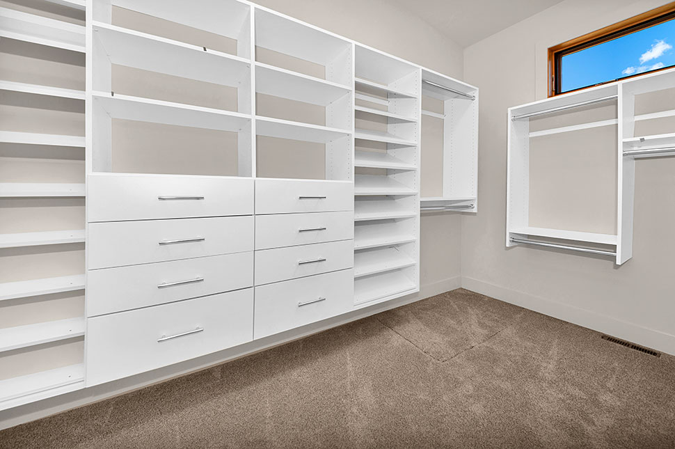 Contemporary, Modern Plan with 4169 Sq. Ft., 4 Bedrooms, 5 Bathrooms, 3 Car Garage Picture 34