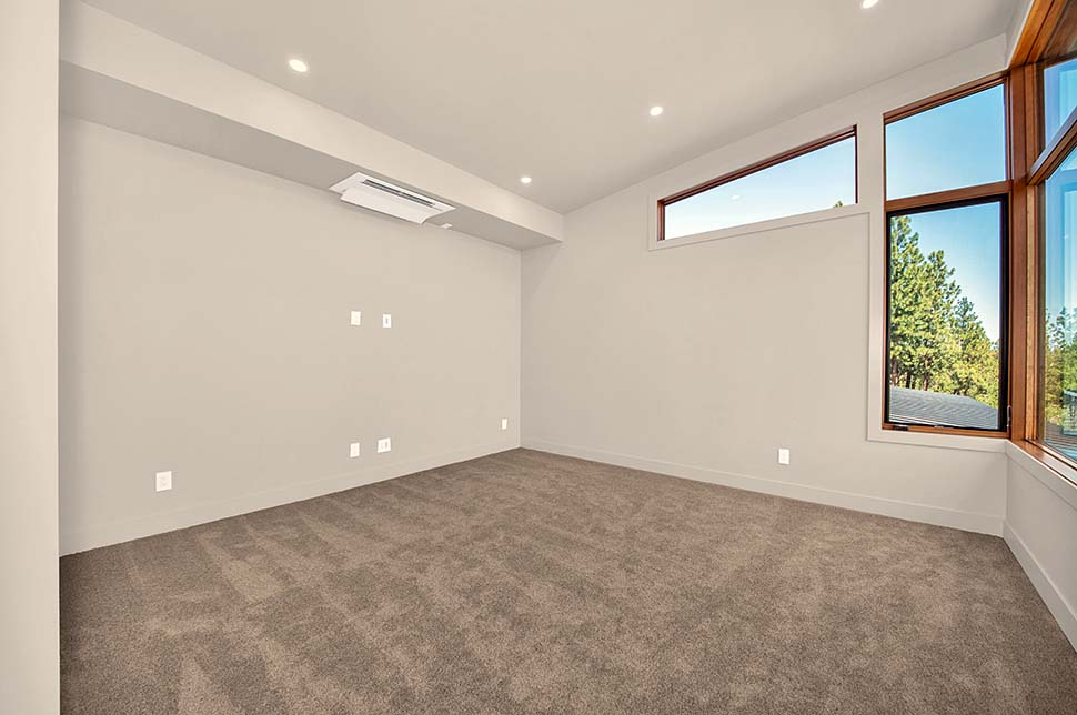 Contemporary, Modern Plan with 4169 Sq. Ft., 4 Bedrooms, 5 Bathrooms, 3 Car Garage Picture 44