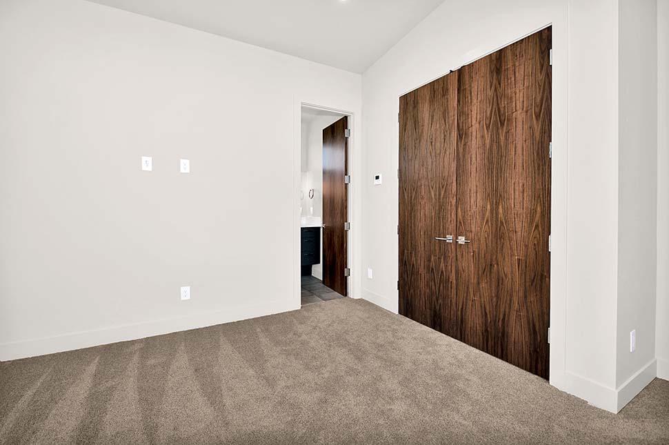 Contemporary, Modern Plan with 4169 Sq. Ft., 4 Bedrooms, 5 Bathrooms, 3 Car Garage Picture 47