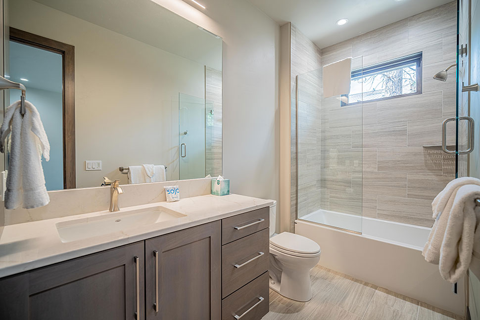 Contemporary Plan with 2979 Sq. Ft., 4 Bedrooms, 5 Bathrooms, 2 Car Garage Picture 36