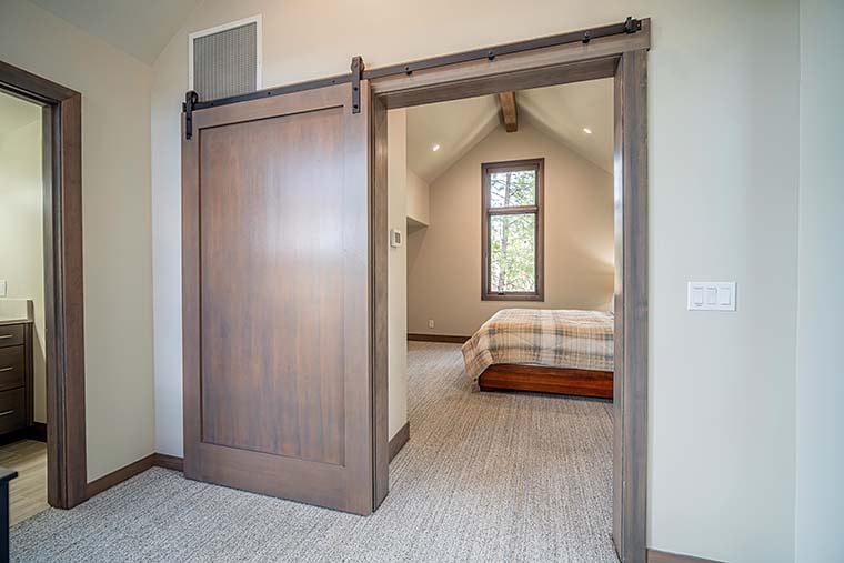 Contemporary Plan with 2979 Sq. Ft., 4 Bedrooms, 5 Bathrooms, 2 Car Garage Picture 46