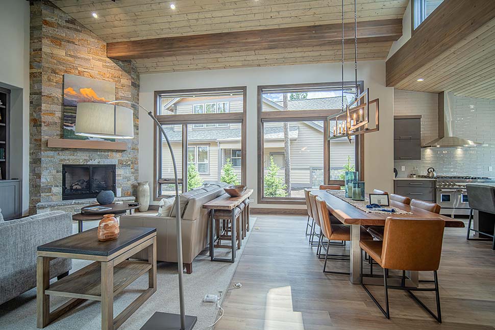 Contemporary Plan with 2979 Sq. Ft., 4 Bedrooms, 5 Bathrooms, 2 Car Garage Picture 9